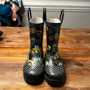 Rubber rain boots